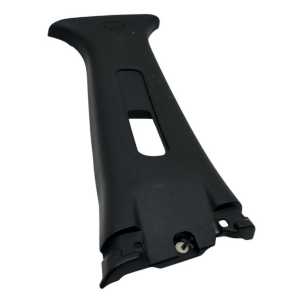 Acabamento Direito Coluna Central Nissan Kicks 2016 2017 18