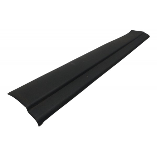 Acabamento Soleira Diant Direita Vw Polo Classic 1998 1999