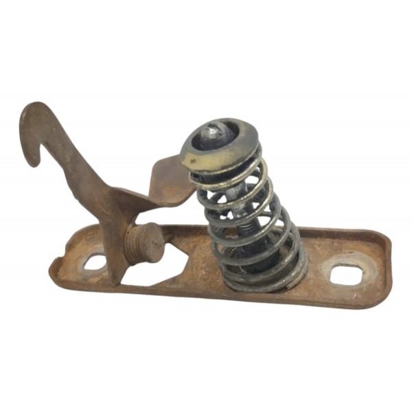 Fecho Superior Capo Vw Voyage 1990 1991 1992 1993 1994 1995