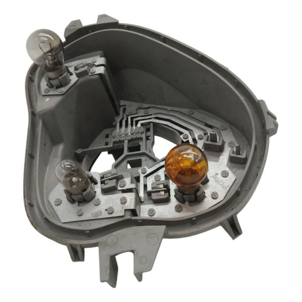 Circuito Lanterna Direita Peugeot 208 2014 2015 2016 2017 18 Direito/passageiro Branco