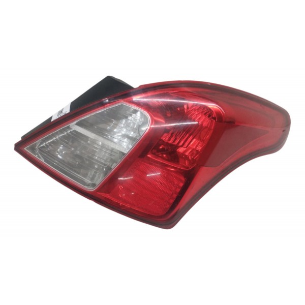 Lanterna Direita Nissan Versa 2013 2014 2015 2016 Detalhes Direito/passageiro
