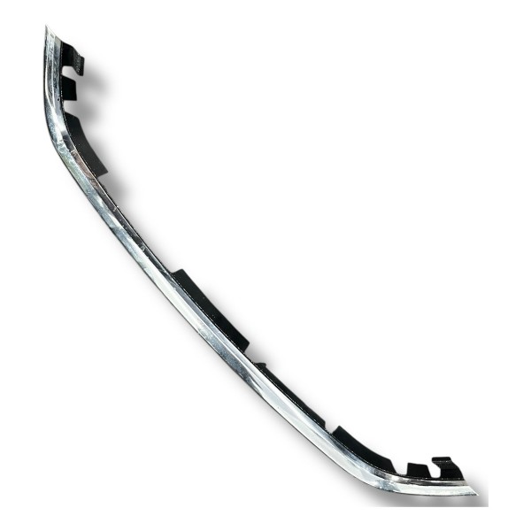 Moldura Grade Parachoque Dianteiro Nissan March 2014 2015 18