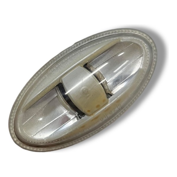 Pisca Para Lama Esquerdo Citroen Picasso 2008 2009 2010 2012