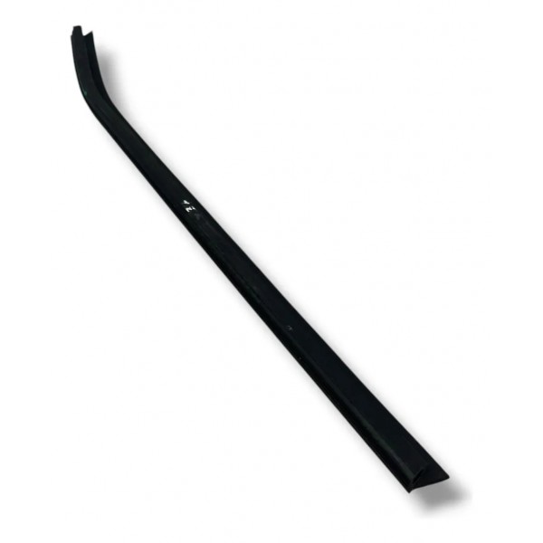 Pestana Externa Traseira Esquerda Fiat Mobi 2016 2017 2018