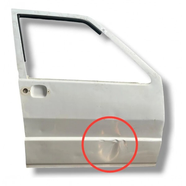Porta Direita Fiat Fiorino 2006 2010 2011 2012 Detalhe Dianteira Direita