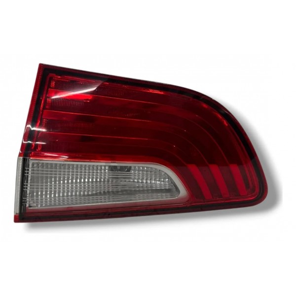 Lanterna Porta Malas Direita Fiat Grand Siena 1.4 2016 Direito/passageiro Vermelho E Cristal (vermelho Para Freio/lanterna E Cristal Para Ré/indicador)