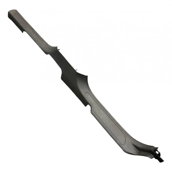 Soleira Interna Direita Gm Spin 1.8 2013 2014 2015 2016