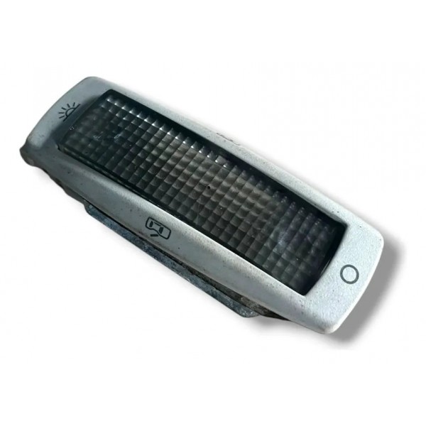 Luz Teto Cortesia Esquerdo Vw Passat 1998 1999 2000 2001