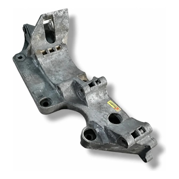 Suporte Compressor Alternador Vw Golf 2002 2003 2004 2005 06
